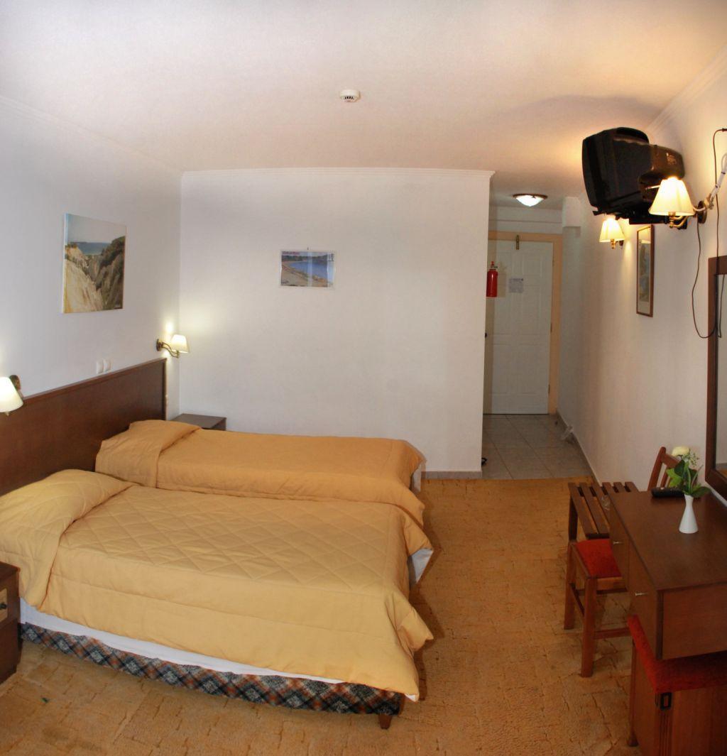 Astoria Hotel 2*